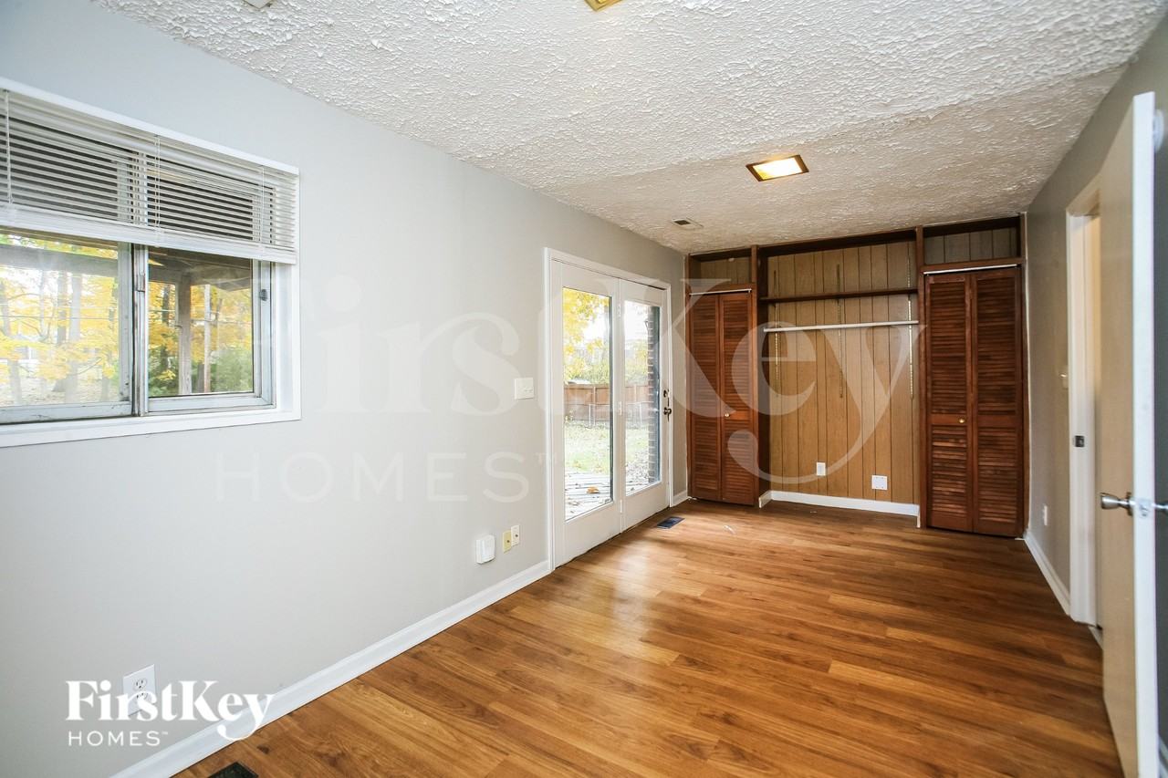 7036 Tina Drive - Photo 5 of 16