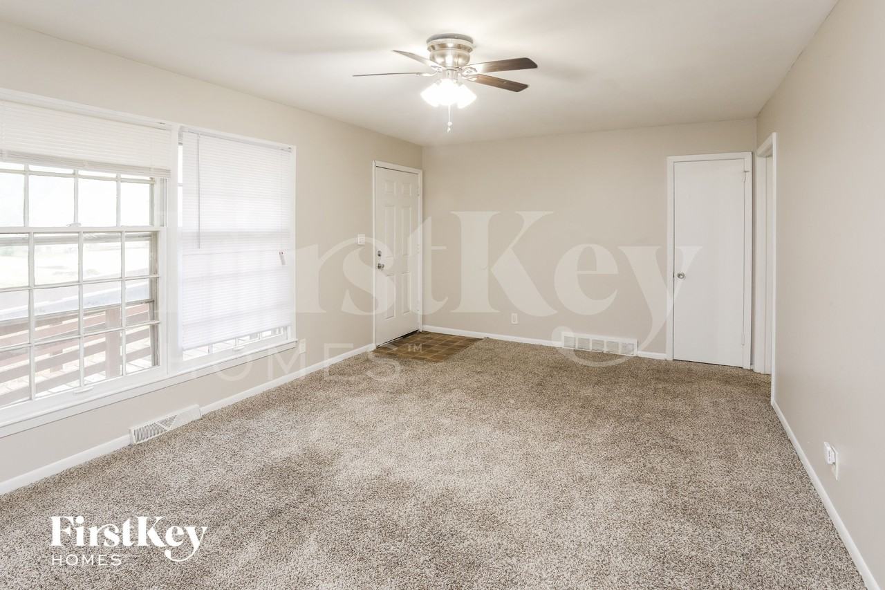 6900 East 85th Terrace - Photo 3 of 15