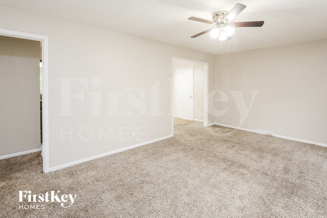 6900 East 85th Terrace - Photo 4 of 15