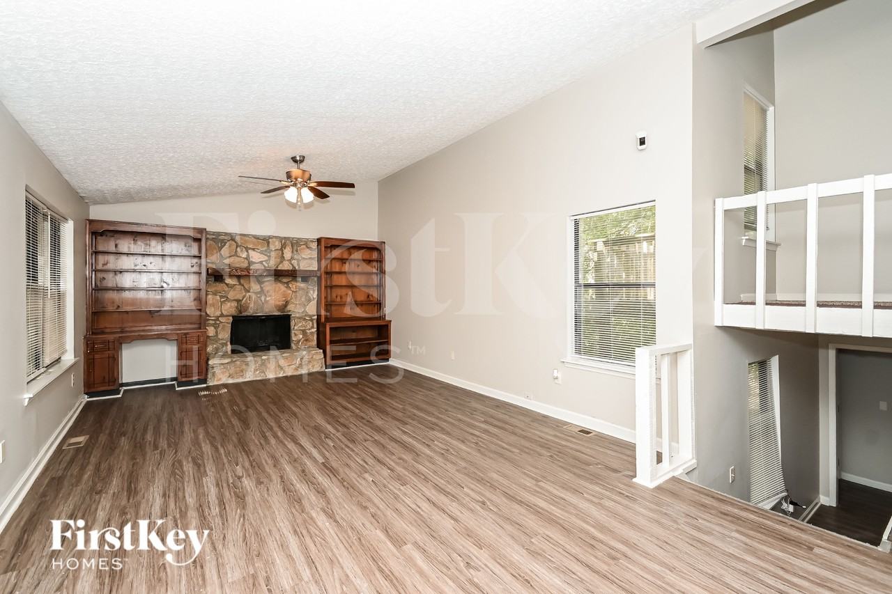 6829 Ivy Log Dr - Photo 7 of 19