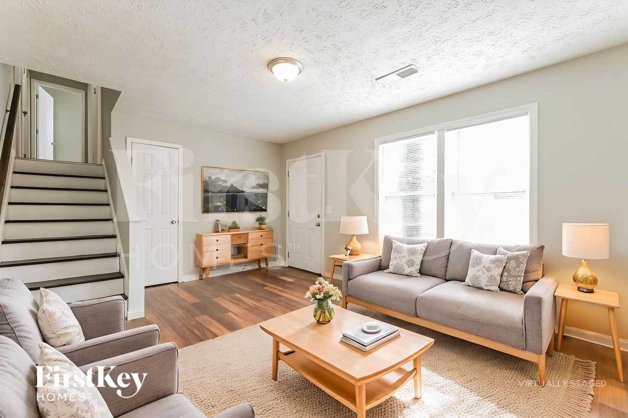 680 Springhollow Lane Southwest - Photo 4 of 19