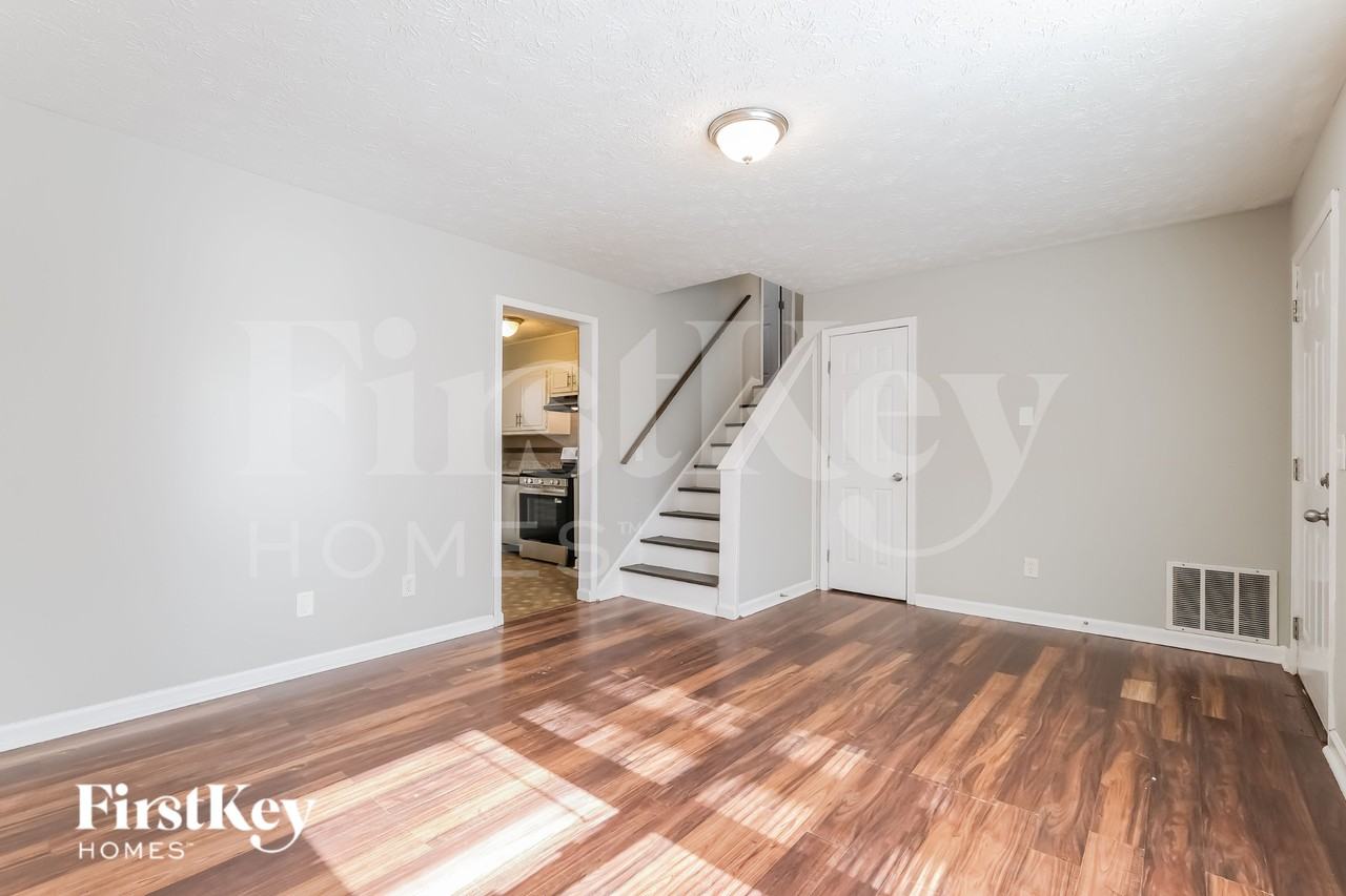 680 Springhollow Lane Southwest - Photo 5 of 19