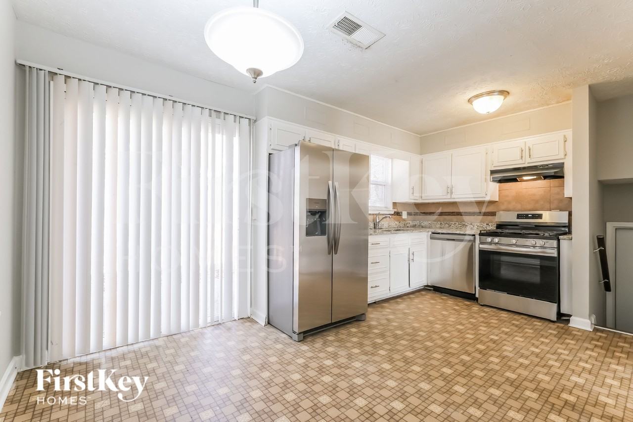 680 Springhollow Lane Southwest - Photo 6 of 19