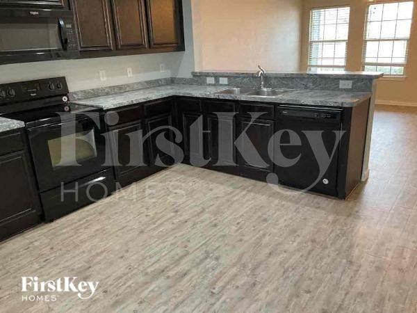 664 River Garden Drive - Photo 4 of 10