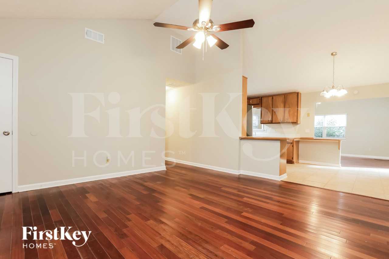 6585 Evans Dr - Photo 2 of 18