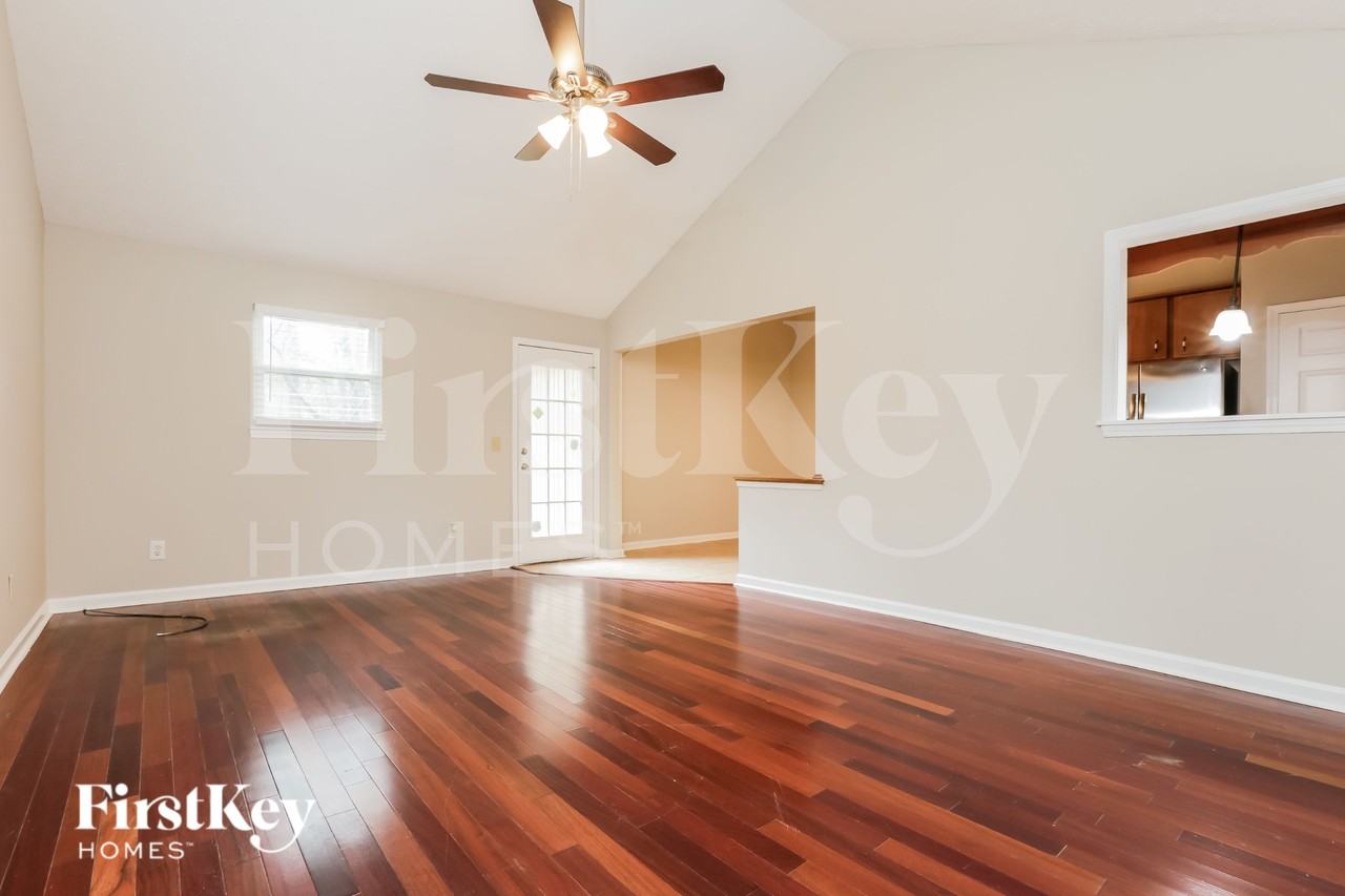 6585 Evans Dr - Photo 4 of 18