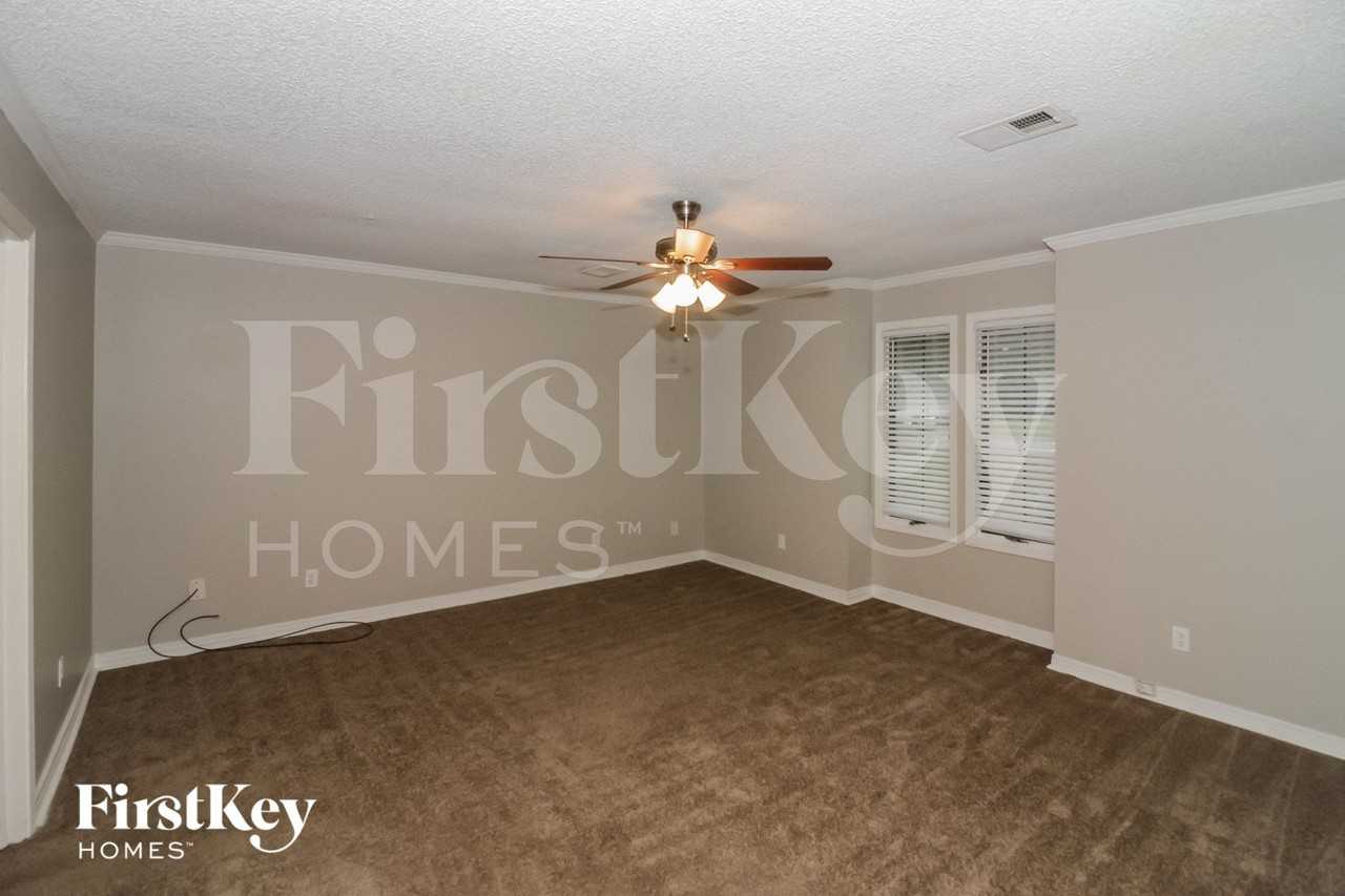 6550 Fox Horn Pl - Photo 5 of 15