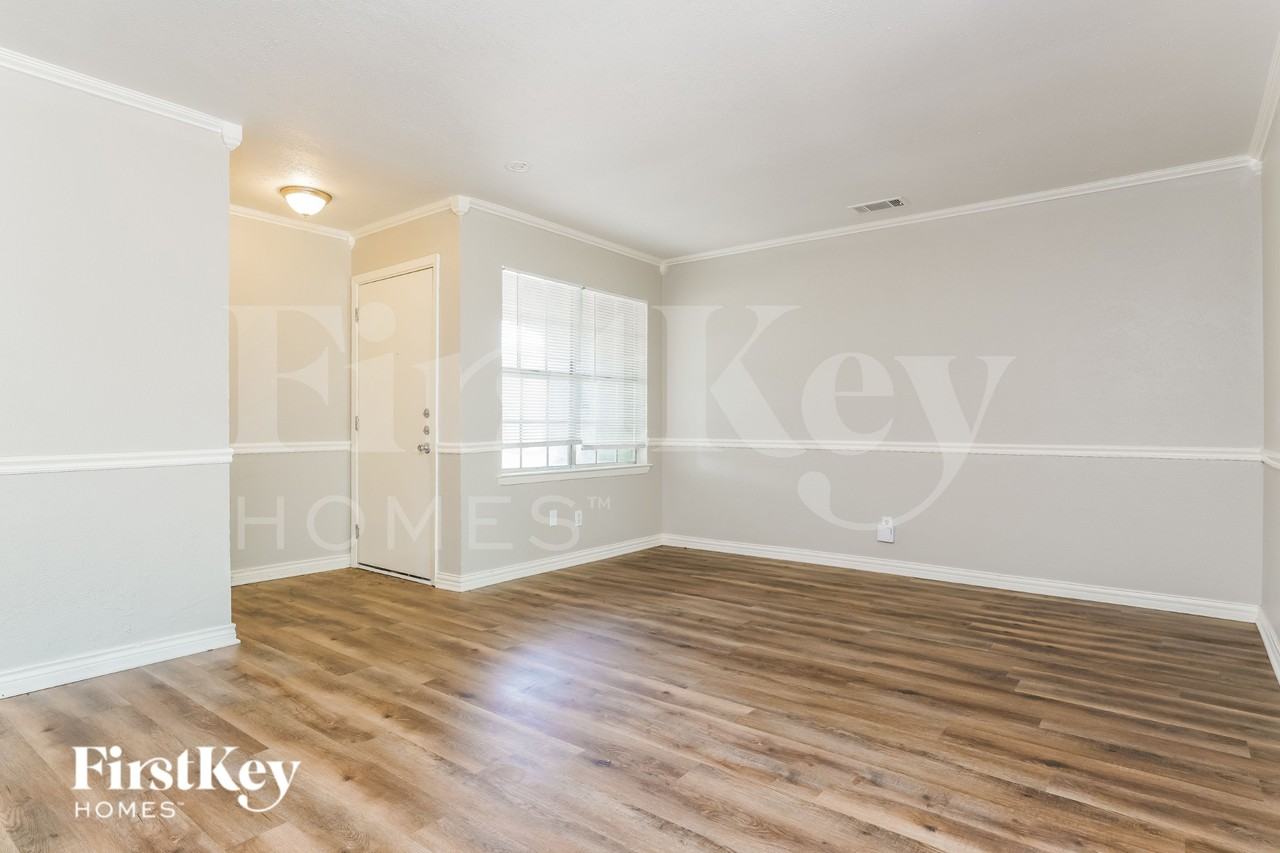 6530 Gentle River Drive - Photo 4 of 16