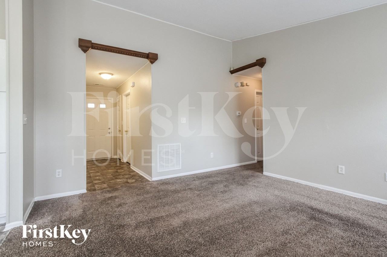 6479 Hazelhatch Dr - Photo 4 of 15