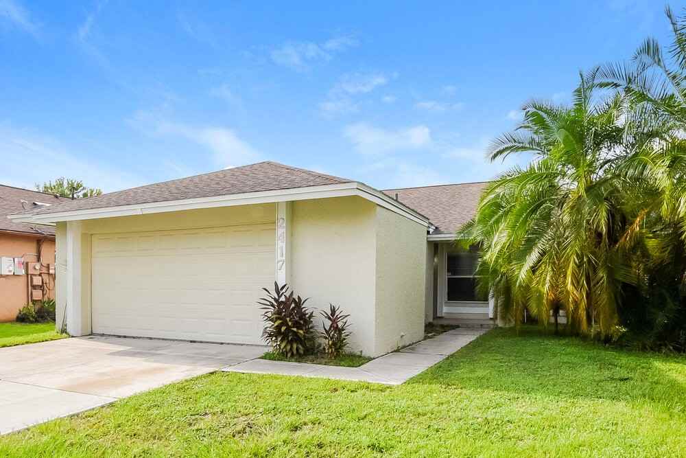 2417 Ginger Mill Blvd - Photo 3 of 16