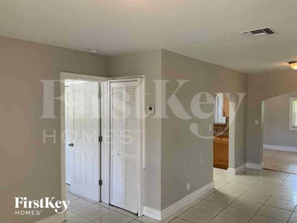 630 Margate Court - Photo 3 of 34