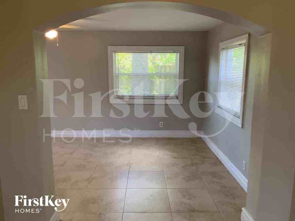 630 Margate Court - Photo 6 of 34