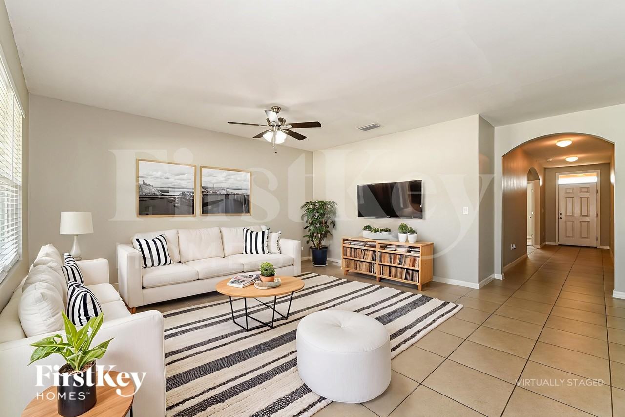 629 Sw 25th Ter - Photo 6 of 19