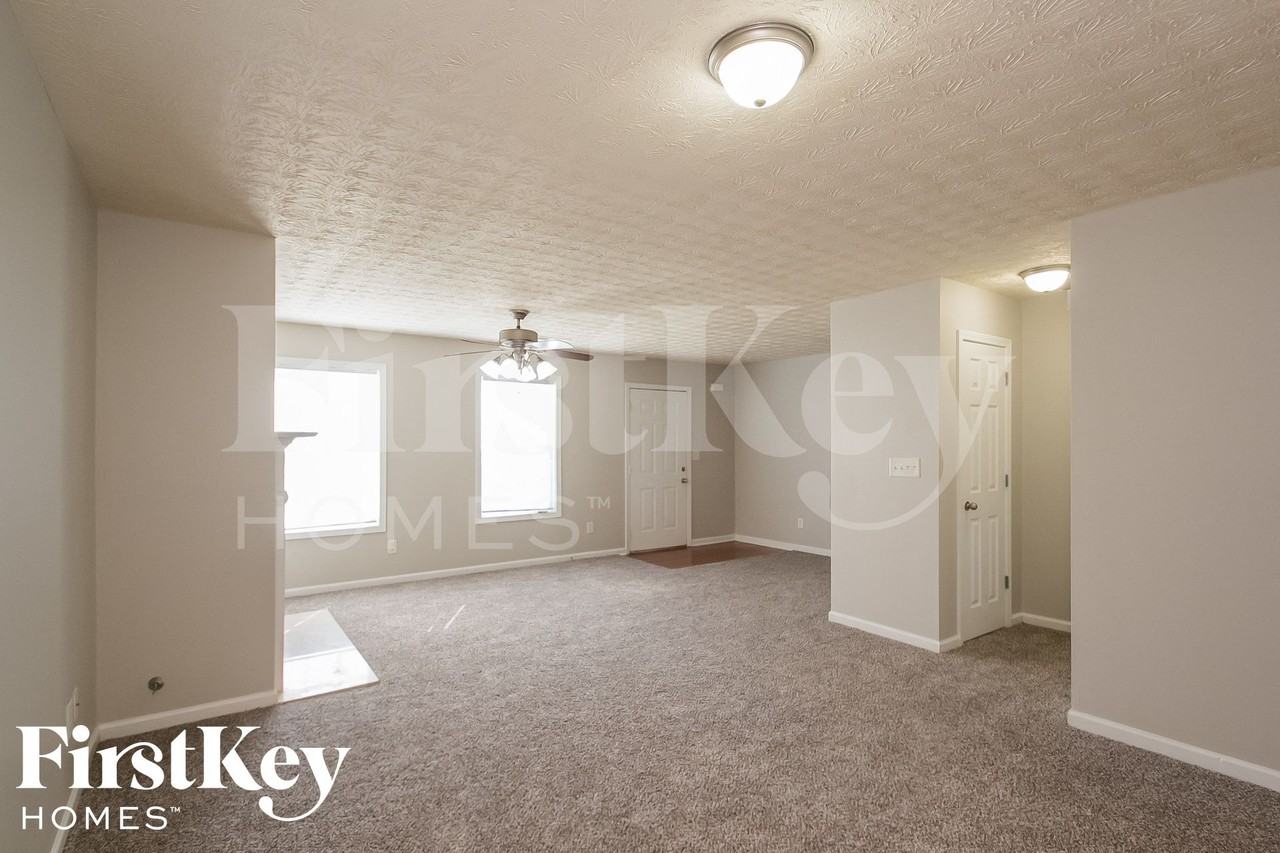 6104 Ruth St Sw - Photo 2 of 15