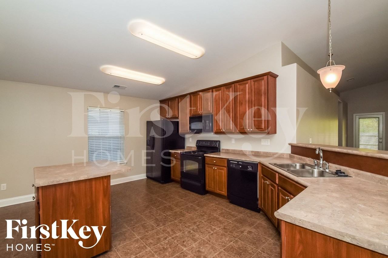 605 Hidden Brook Trail - Photo 7 of 15