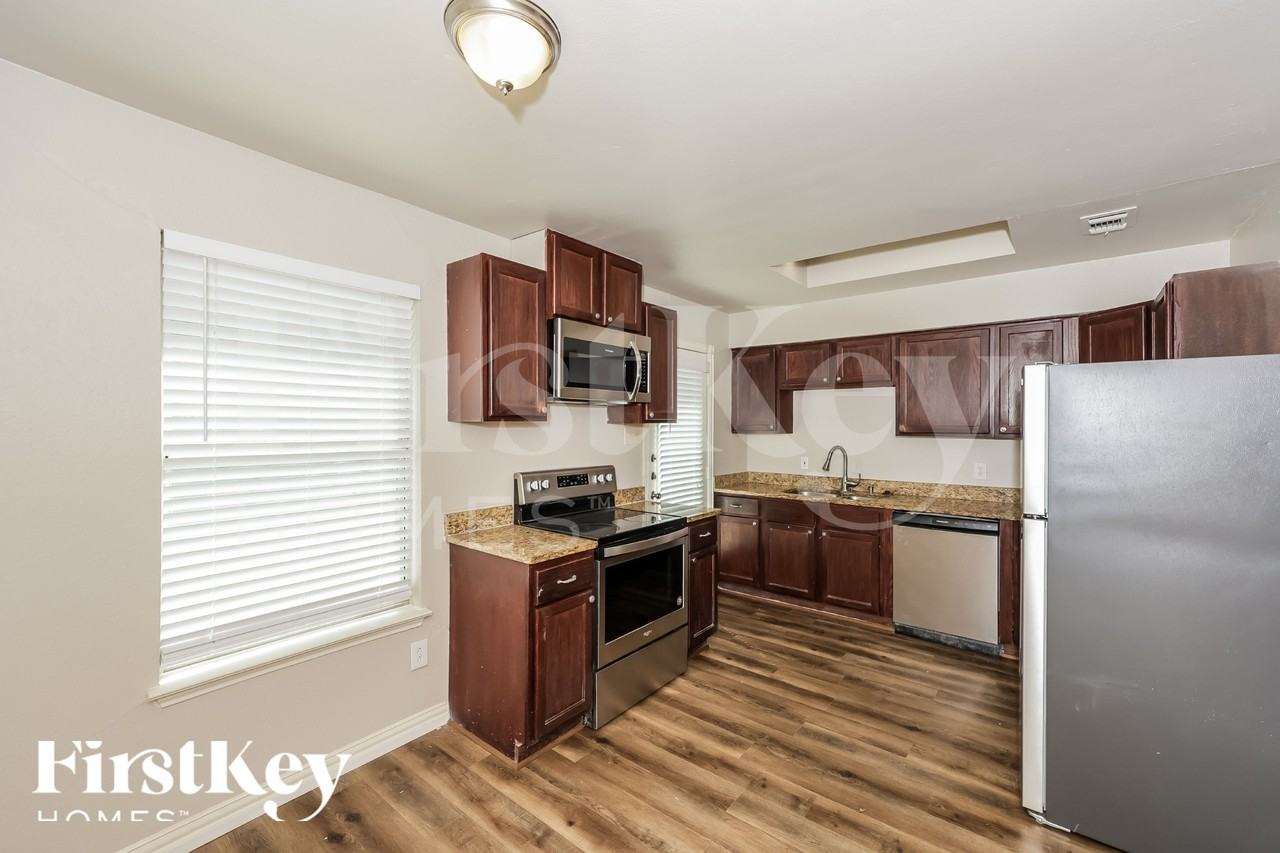 600 Dayton Rd - Photo 6 of 19