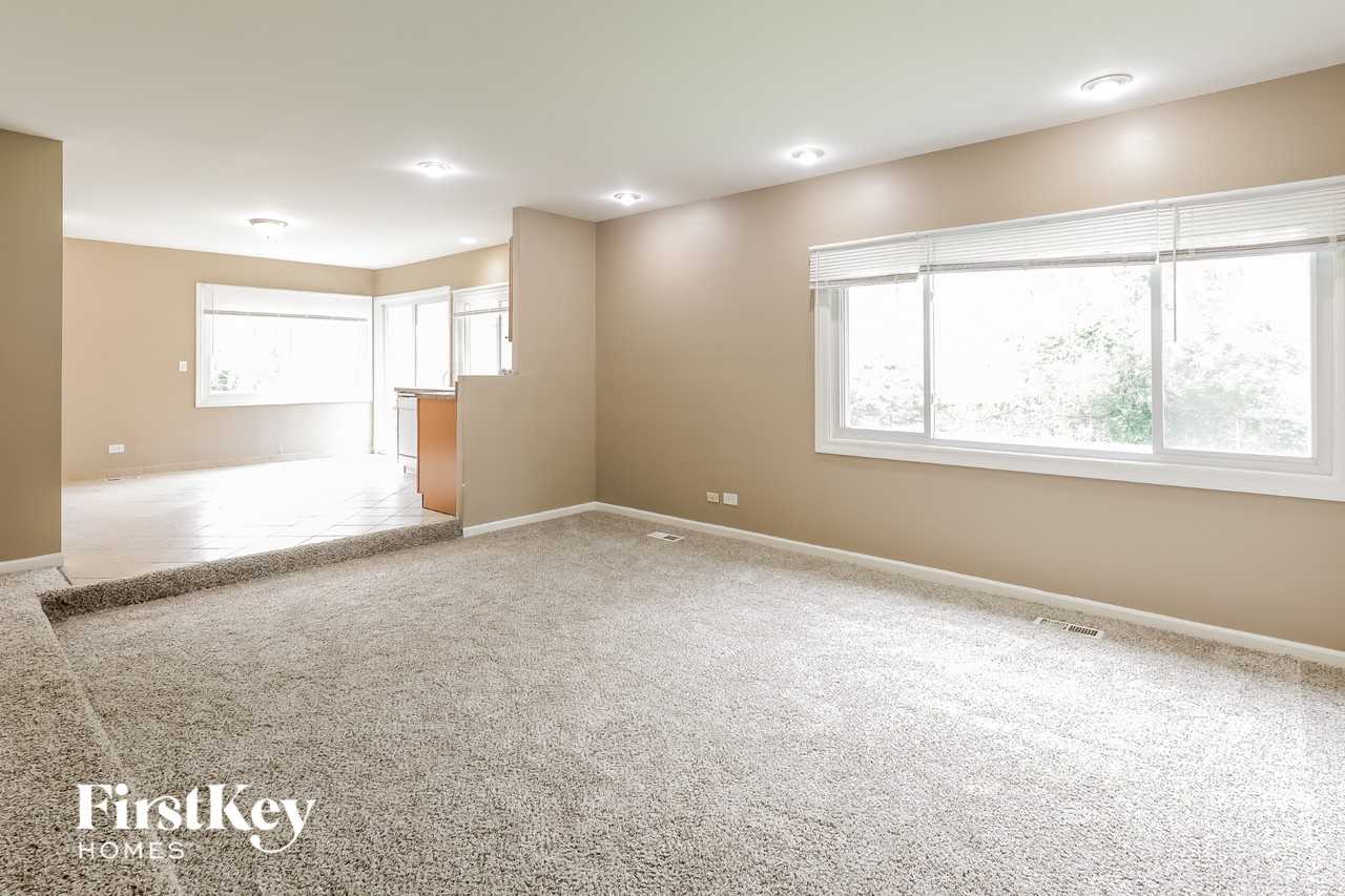 5992 Danby Court - Photo 2 of 14