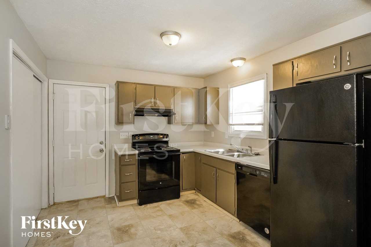 5717 Simmul - Photo 6 of 15