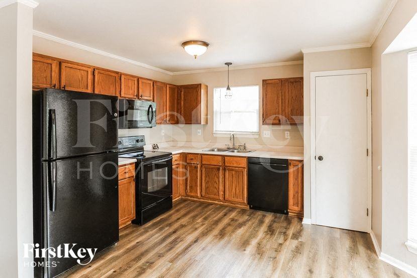 546 White Fence Dr - Photo 4 of 15