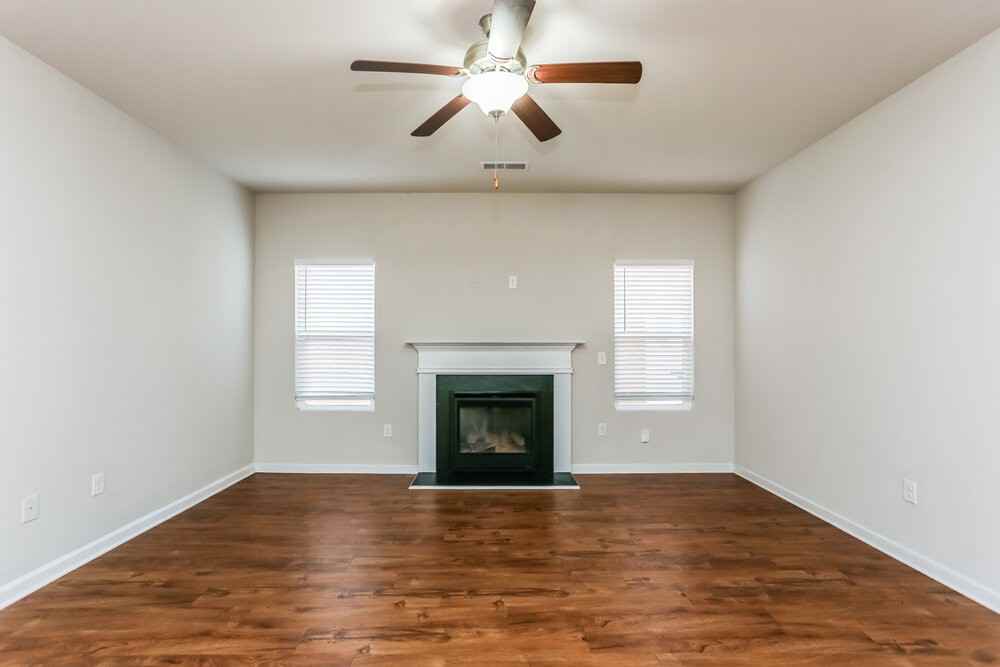 461 Townsend Bnd - Photo 4 of 17