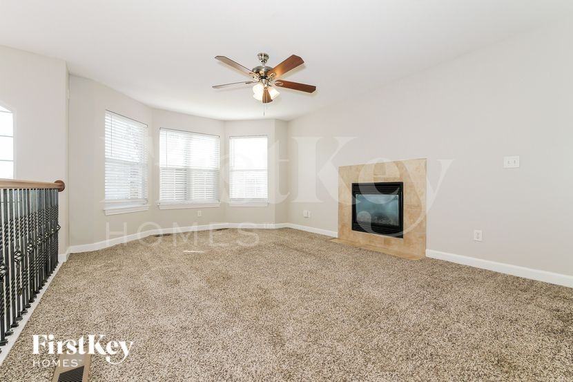 5422 Marion Drive - Photo 2 of 19