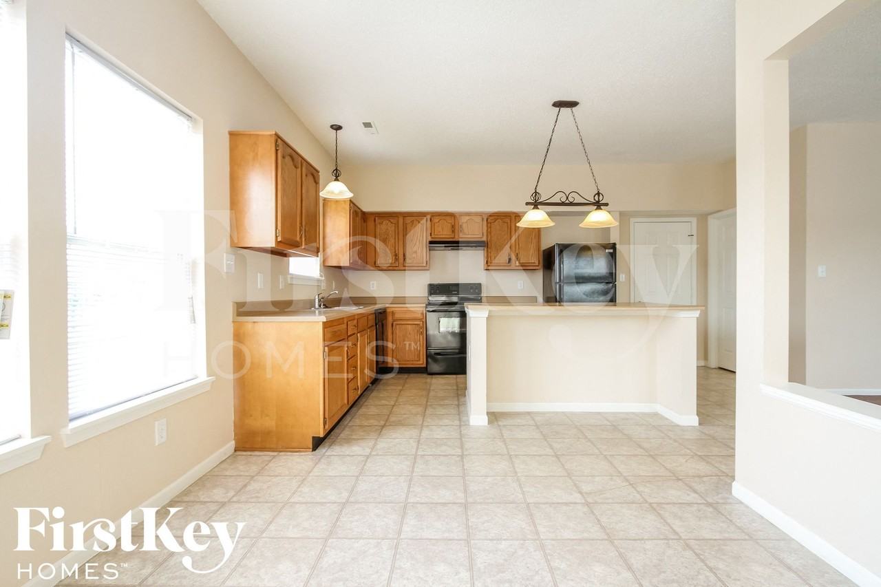 5404 Powder River Ct - Photo 6 of 15