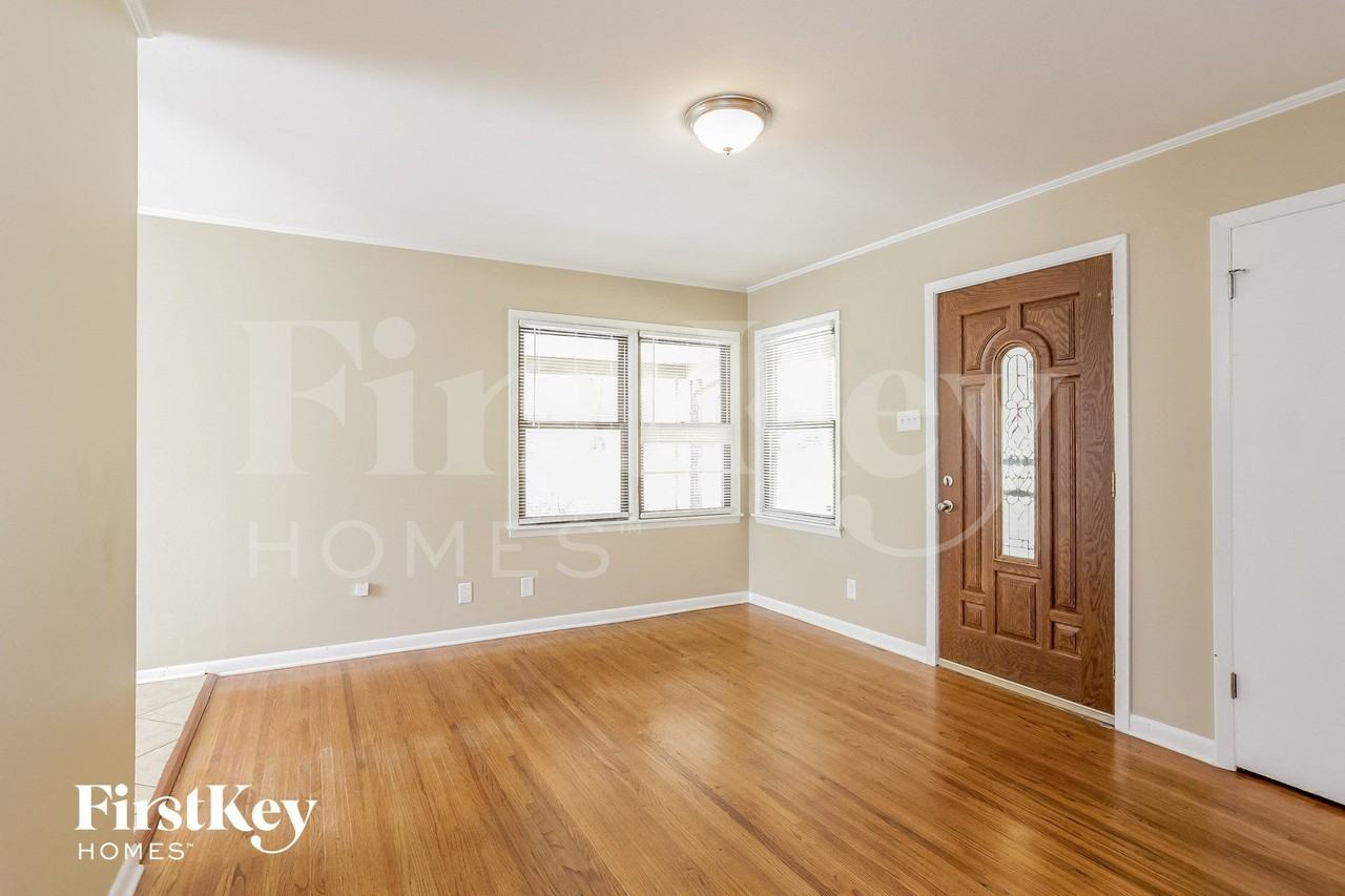 5359 Blackwell Road - Photo 2 of 15
