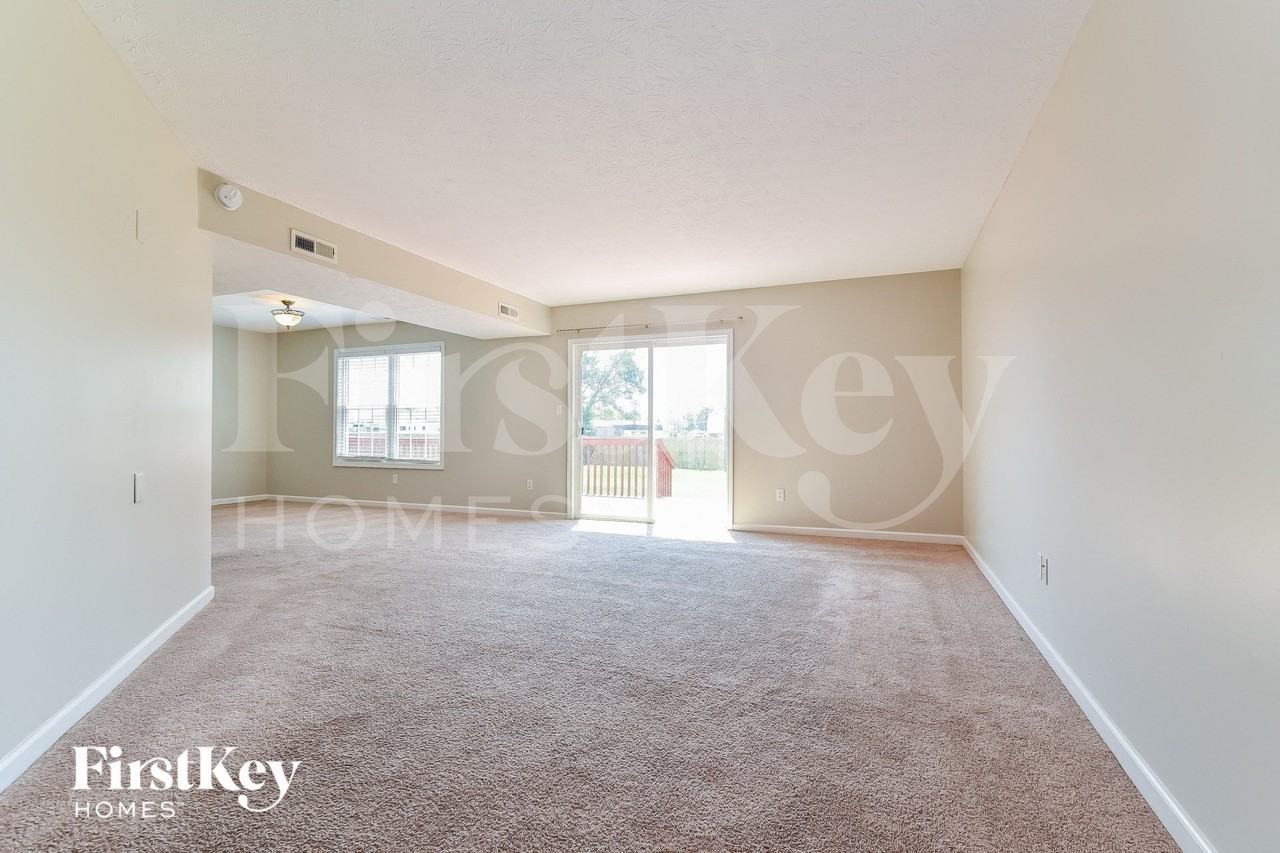 535 Murphy Ln - Photo 3 of 15