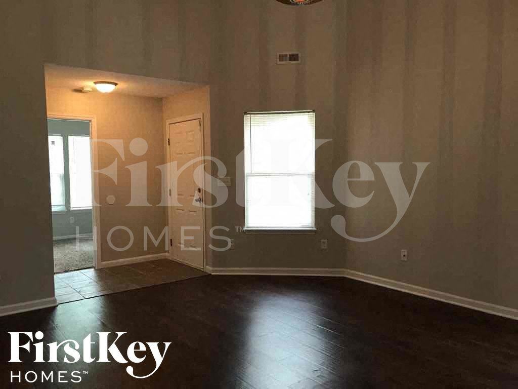 5339 Greensward Lane - Photo 2 of 10