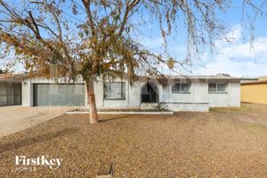 featured image of 4628 West Vogel Avenue