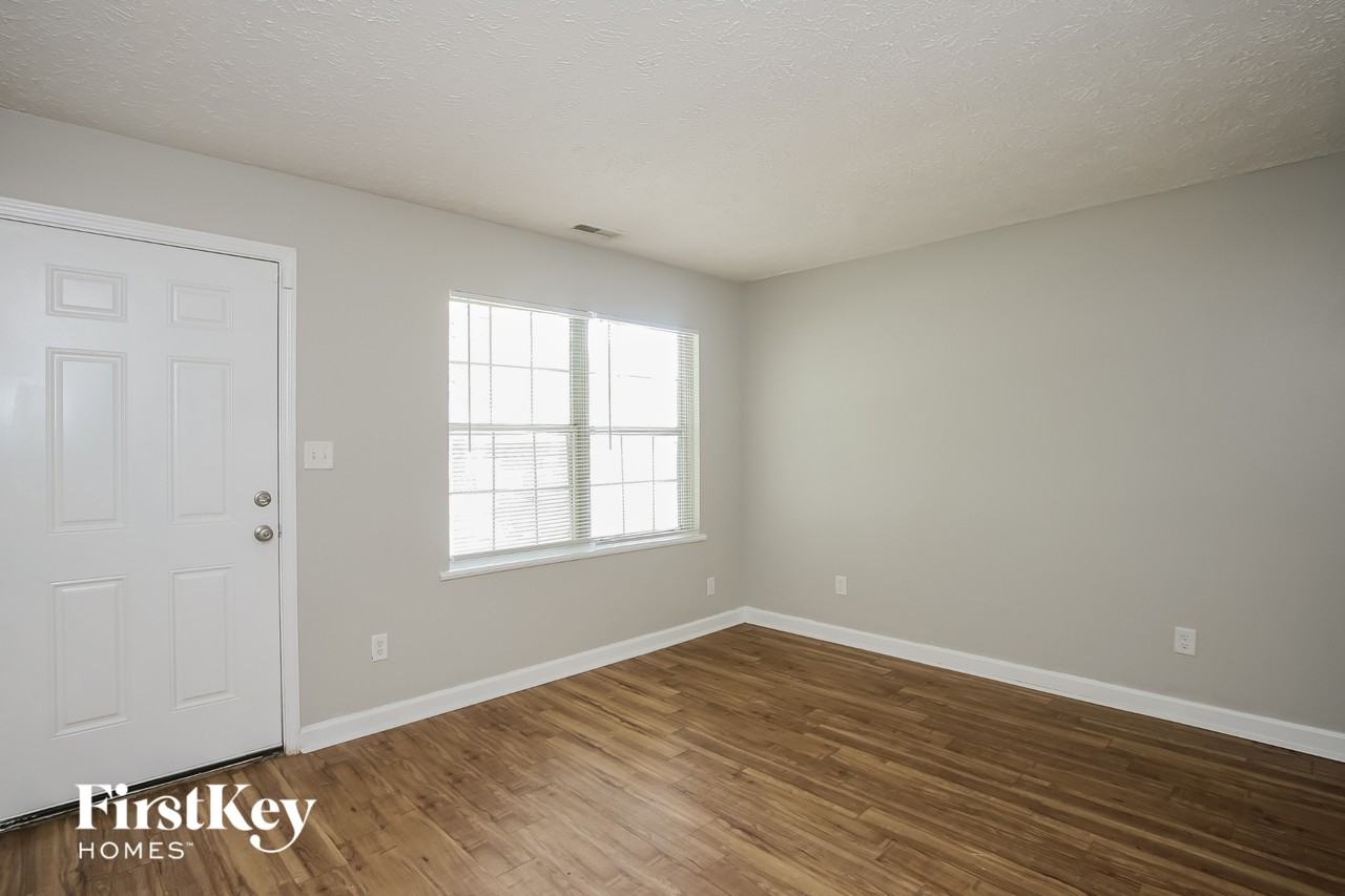 4509 Phoenix Dr - Photo 3 of 15