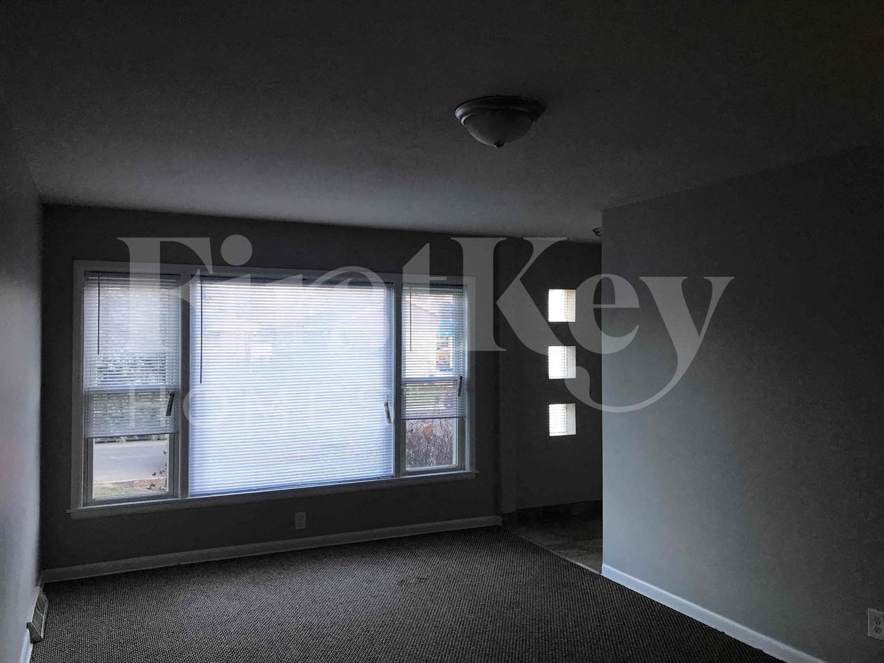 448 Hirsch Avenue - Photo 3 of 27