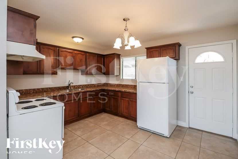 4359 E Lynne Ln - Photo 5 of 16