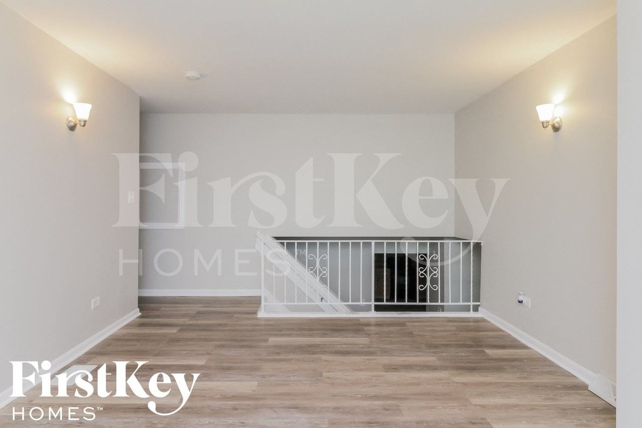 4351 Scott St - Photo 3 of 14