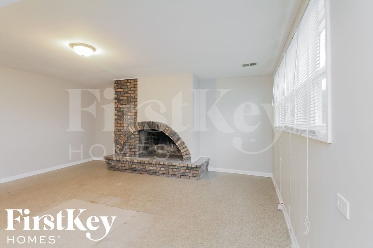 4351 Scott St - Photo 7 of 14