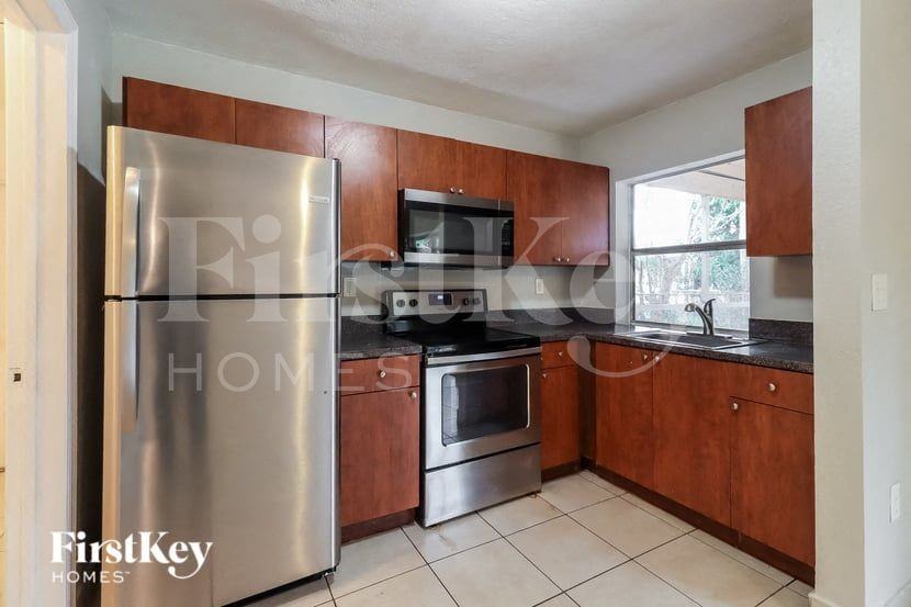 4180 Northwest 34th Way - Photo 7 of 16