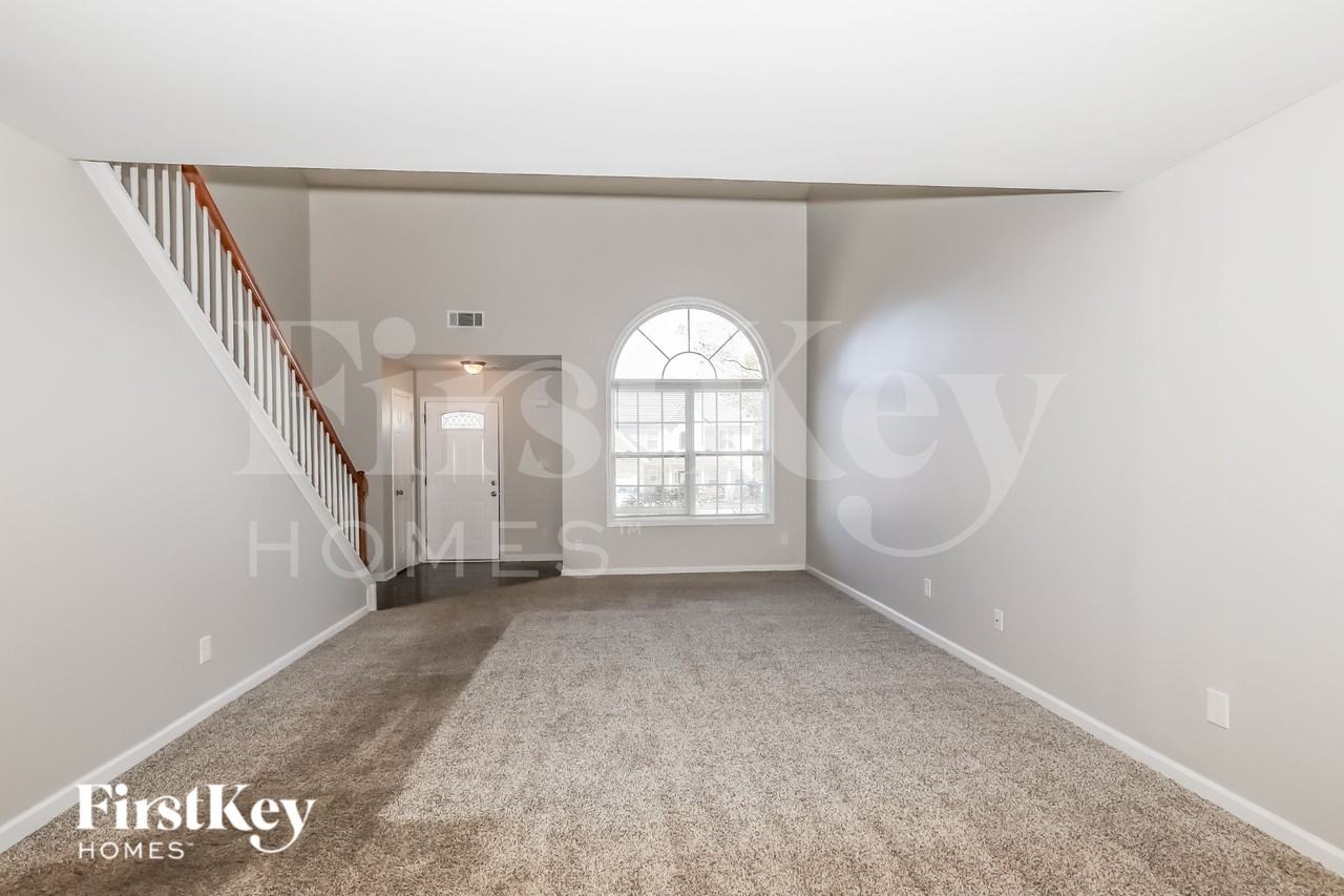 41 Citadel Dr - Photo 2 of 19