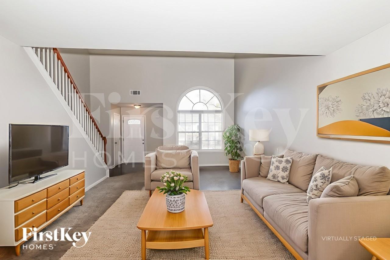 41 Citadel Dr - Photo 3 of 19