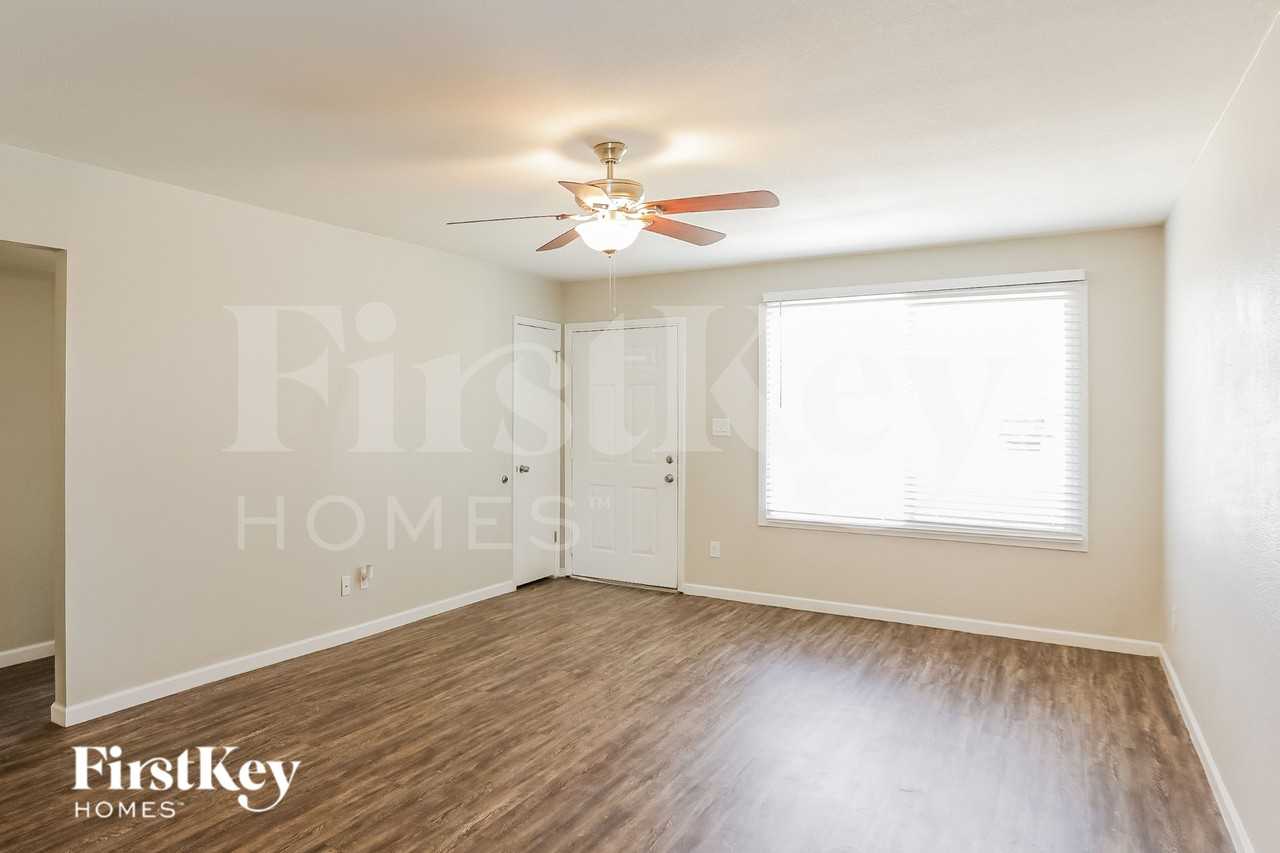 402 W Santa Cruz Dr - Photo 5 of 16