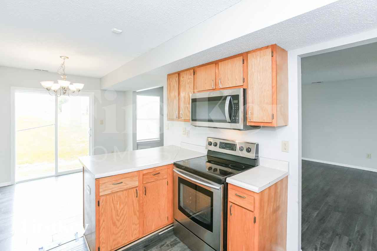 3943 Narrowleaf Ct - Photo 4 of 15