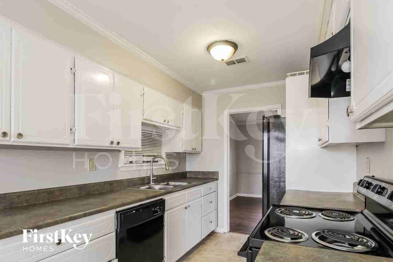 3854 Waterfall Dr - Photo 5 of 16