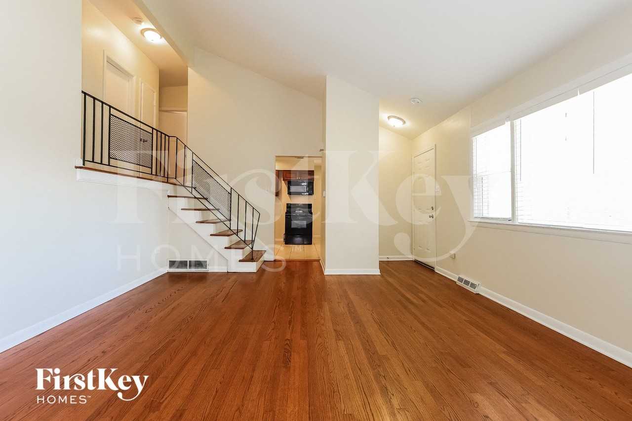 3815 Wplace - Photo 4 of 15