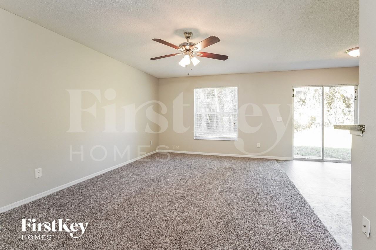 360 Clay St - Photo 2 of 15