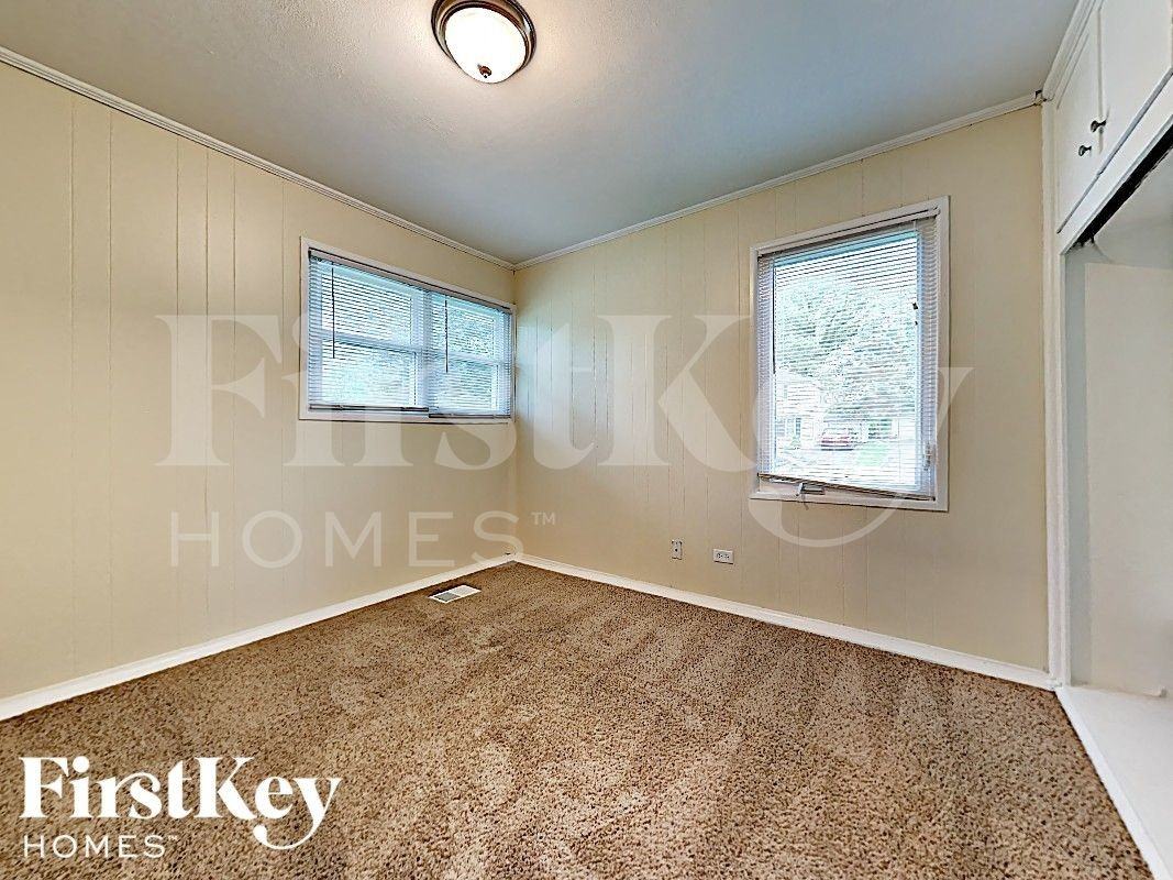 344 Nassau Street - Photo 7 of 13