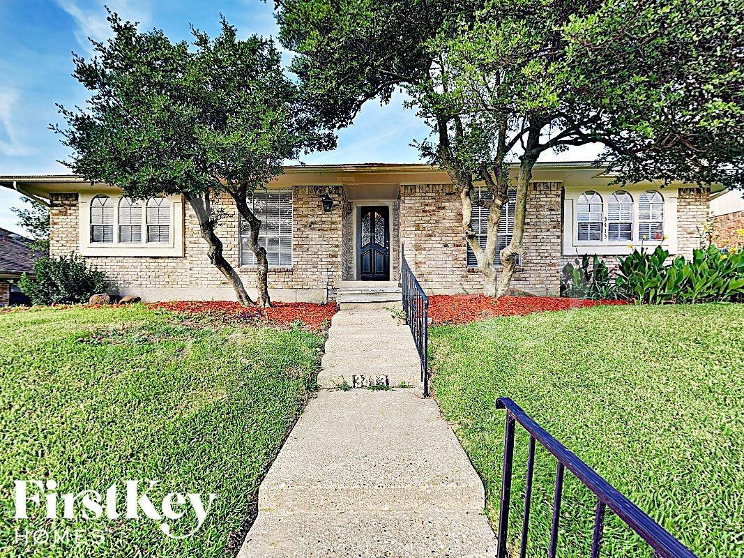 3413 Valley View Lane