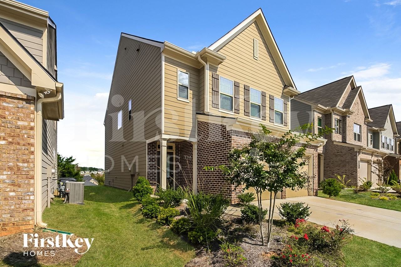 3412 Baylor Cir - Photo 2 of 15