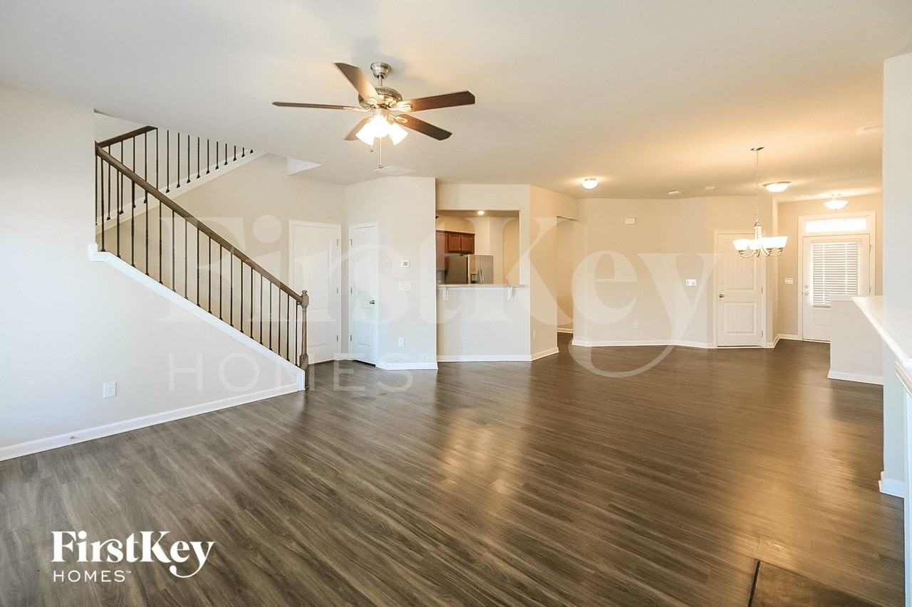 3412 Baylor Cir - Photo 5 of 15