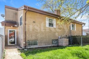 featured image of 335 East Vermont Street