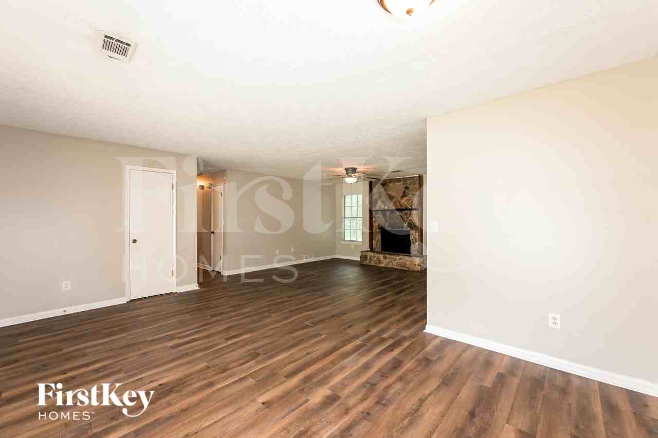 3345 Newcastle Way - Photo 3 of 16