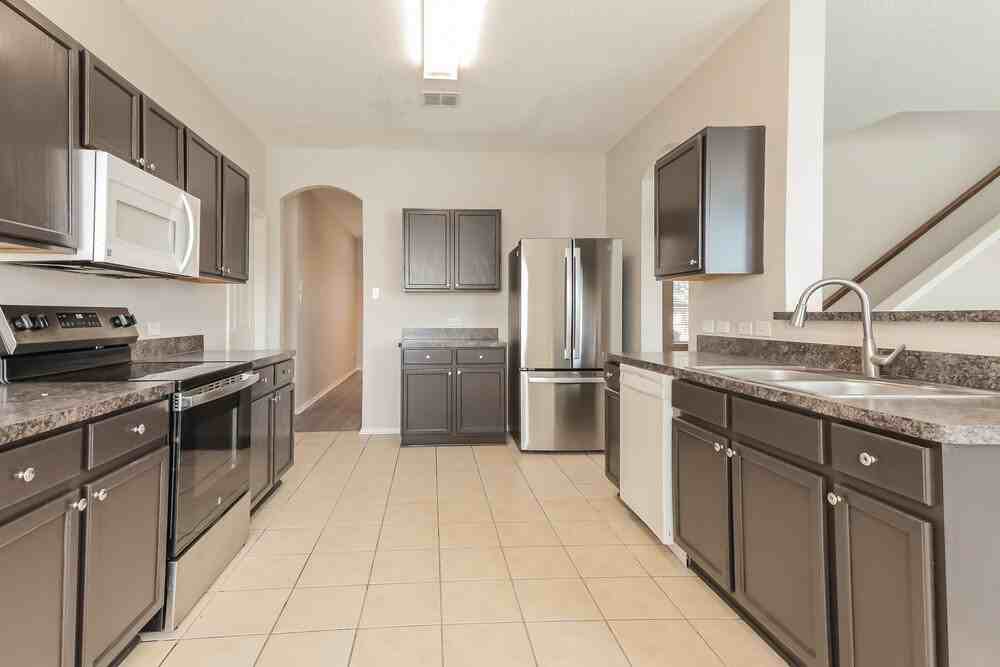 2104 Aster Trl - Photo 7 of 17